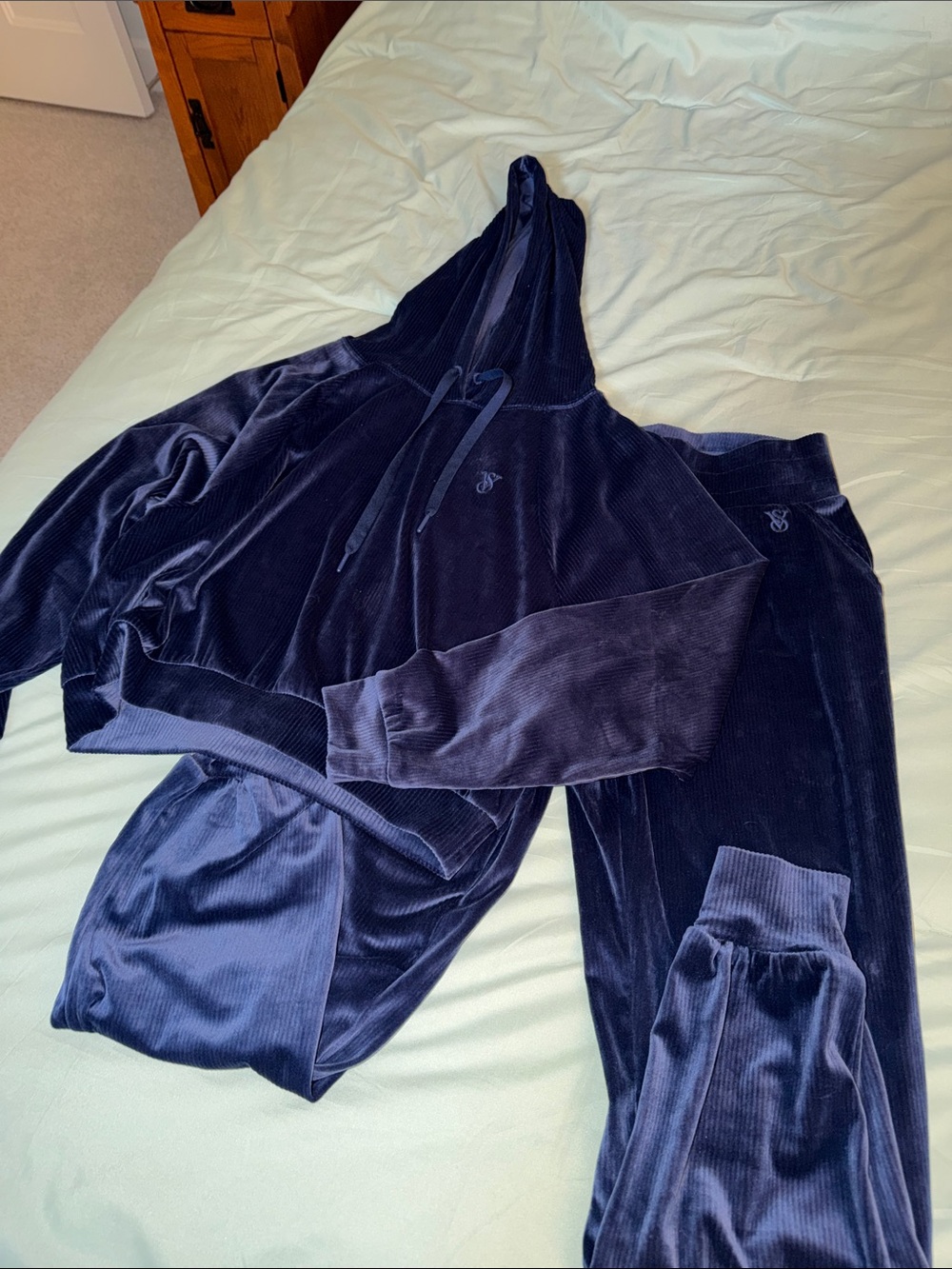 Women’s Navy Velour Hoodie & Jogger Set size extra small and small